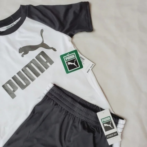 Puma Black and White T-Shirt and Shorts Set - Picture 6 of 8